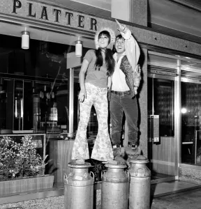 00089 Prints: Sonny and Cher Print - London 1965