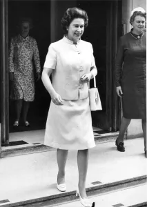 00091 Prints: Queen Leaves King Edward VII Hospital Print, July 1971