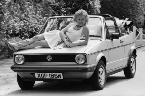 00091 Prints: Superstar Lulu Print - July 1982