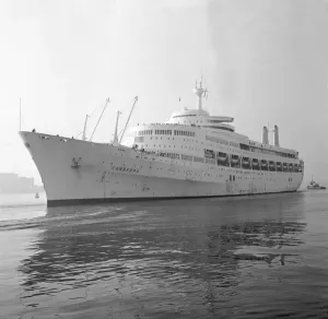 00092 Prints: The SS Canberra Print, 28th December 1965