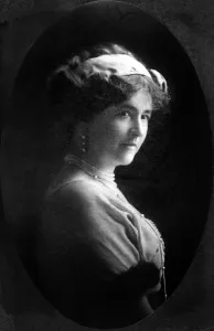 00095 Prints: Lady Duff Gordon Print, 1922