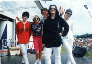 00095 Prints: The Manic Street Preachers at Radio One Roadshow Print 1991