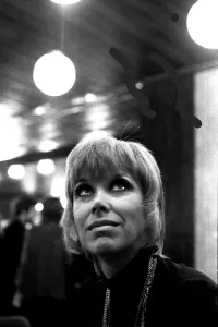 00099 Prints: Wendy Craig at Trust House Hotel Preview Print 1971