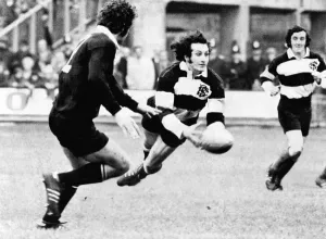 Gareth Edwards a true legend: Rugby Print: Gareth Edwards 1973 Barbarians v New Zealand
