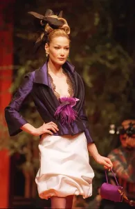 Women's Fashion Clothing Prints: CARLA BRUNI MODELS CHRISTIAN LACROIX AT PARIS COUTURE