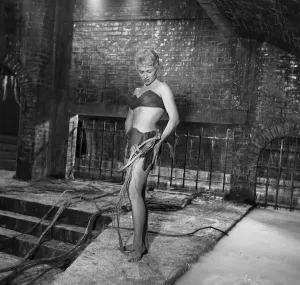 Vera Day on Set of Womaneater 1957 Print (00192)