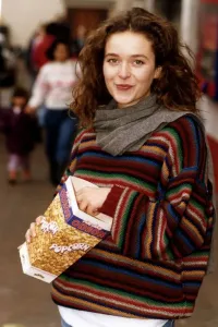 Julia Sawalha Print (00193)