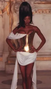 Women's Fashion Clothing Prints: NAOMI MODELS GIVENCHY IN PARIS