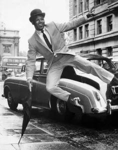 Sugar Ray Robinson as Sammy Davis Junior in London 1962 Print