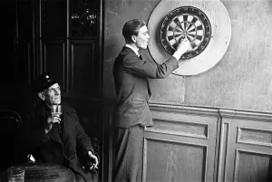 0500to0599 Prints: Edinburgh Pub Scene Print, circa 1945