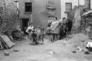 Derry Prints: Donegal Place Slum Housing Print, Londonderry 1968