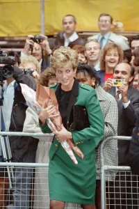 HRH Princess Diana Unveils Portrait Print 6th October 1992