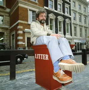 David Jason on Litter Bin Print, Covent Garden, London 1985