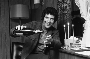 Tom Jones in Caravan Print, 10th December 1970