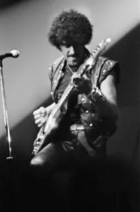 Mirror Prints: Thin Lizzy at The Apollo, Coventry Print - 8th December 1981