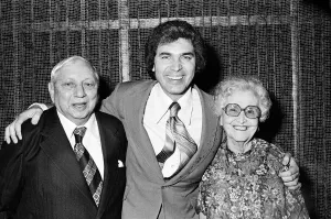 Engelbert Humperdinck with Parents Print, 12th December 1979