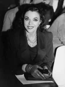 Joan Collins Fashion Show Print 22/03/1989