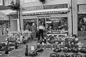 Michael Thomas at Modern Floral Services Print, 7th December 1988