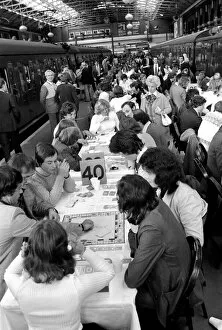 Images Dated 22nd September 1975: 'Monopoly'being played at Fenchurch street station