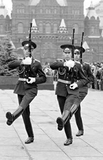00140 Gallery: Moscow 1980 Olympic Games Soldiers on parade in Red Square