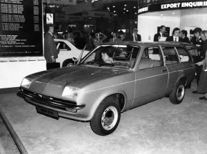 Motor cars: Vauxhall. October 1976 P005858 Motor cars: Vauxhall. October 1976 P005858