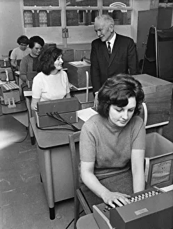 Mr Morris talks with operators at new computer centre, Liverpool, Circa 1970 Mr Morris talks with operators at new computer centre, Liverpool, Circa 1970