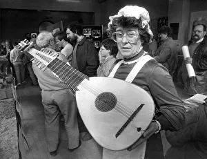 Mrs. Janey Brown with a workshop lute in April 1988 Mrs. Janey Brown with a workshop lute in April 1988
