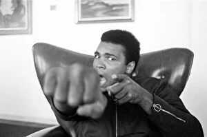 Images Dated 11th December 2012: Muhammad Ali at his hotel near Dublin Ireland prior to his fight with Alvin Lewis