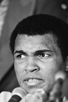 Muhammad Ali Gallery: Muhammad Ali at a press conference for his World Title fight against Leon Spinks