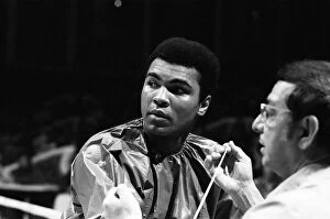 Images Dated 4th February 1973: Muhammad Ali and trainer Angelo Dundee ahead of his fight with Bugner in Las Vegas