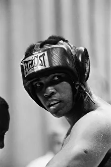 Images Dated 8th February 1973: Muhammad Ali training at Caesars Palace ahead of his non-title fight against Britain'