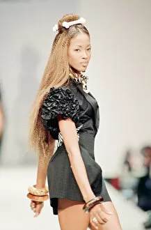 Images Dated 10th October 1992: Naomi Campbell, London Fashion Week 1992, 10th October 1992