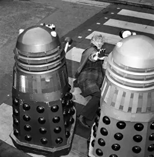 Images Dated 31st December 1971: nDr. Whoi John Pertwee: Jon Pertwee returns as Dr. Who when a new series of adventures