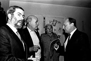 Images Dated 9th January 1987: Neil Kinnock during a visit to Tyneisde 9 January 1987 - Neil visits