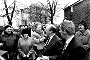 Images Dated 9th January 1987: Neil Kinnock during a visit to Tyneisde 9 January 1987 - Neil pictured 4 year old