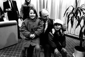 Images Dated 9th January 1987: Neil Kinnock during a visit to Tyneisde 9 January 1987 - Neil meeting a