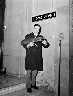 00489 Gallery: New anti riot gun January 1969 1960s Mobuster Weapon, Home Office