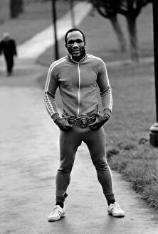 Images Dated 14th January 1975: New British Heavyweight Champion Bunny Johnson showing off his belt