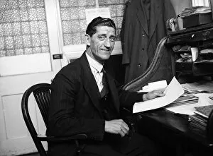 00493 Gallery: New Crystal Palace manager Ronnie Rooke in his office. 2nd May 1949