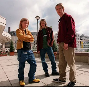 New pop group Hanson from the States (l to r) Zachary 11, Taylor 14 New pop group Hanson from the States (l to r) Zachary 11, Taylor 14
