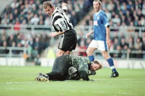 Images Dated 2nd February 1997: Newcastle United 4-3 Leicester City, premier league match at St James Park