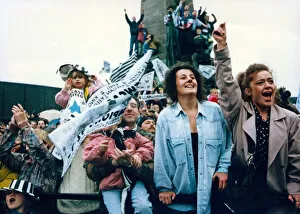 Images Dated 10th May 1993: Newcastle United win the First Division. Fans at the Haymarket lined along the route of
