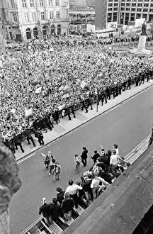 Images Dated 8th May 1982: Newly crowned European champions Aston Villa, parade the European Champions Cup trophy to