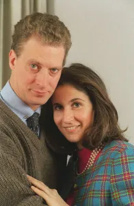 NICHOLAS GIBBS - ARTIST WITH FIANCE MARZIA CARSISSIMO 16/11/1995 NICHOLAS GIBBS - ARTIST WITH FIANCE MARZIA CARSISSIMO 16/11/1995