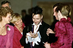 Images Dated 8th February 1991: Nigel Kennedy the violinist signing autographs
