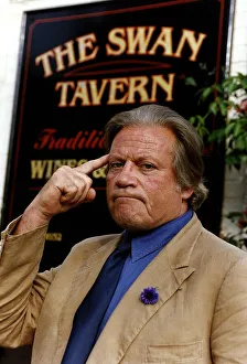 Images Dated 16th July 1991: Oliver Reed Actor outside the Swan Tavern in Wimbledon where his son Mark has been barred