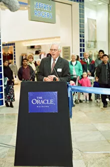 Images Dated 23rd September 1999: The opening of The Oracle shopping centre, Reading. 23rd September 1999