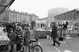 Images Dated 1st May 1970: The Oval Sunday Market Circa May 1970