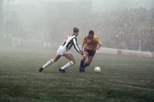 Images Dated 1st February 1992: Oxford 5-2 Newcastle, English League Division Two match held at Manor Ground