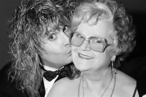 Ozzy Osbourne with his mother, Lilian. 23rd February 1986 Ozzy Osbourne with his mother, Lilian. 23rd February 1986